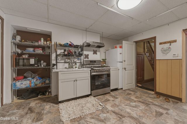 118 Adams Street, Troy, NY 12180