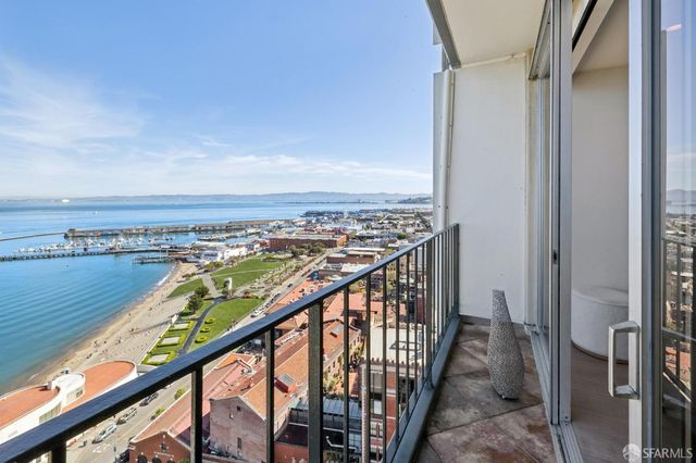 1000 North Point Street 1606, San Francisco, CA 94109