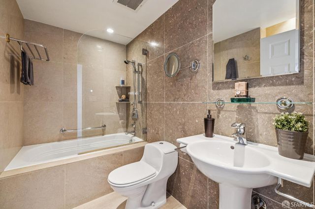 1000 North Point Street 1606, San Francisco, CA 94109