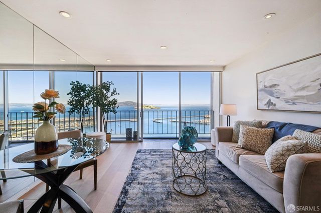 1000 North Point Street 1606, San Francisco, CA 94109