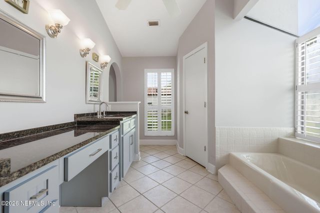 4582 CORRIENTES Circle S, Jacksonville, FL 32217