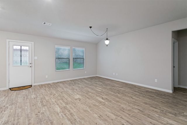 5508 Baker Creek Road, Fort Worth, TX 76126