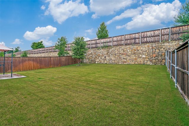 5508 Baker Creek Road, Fort Worth, TX 76126