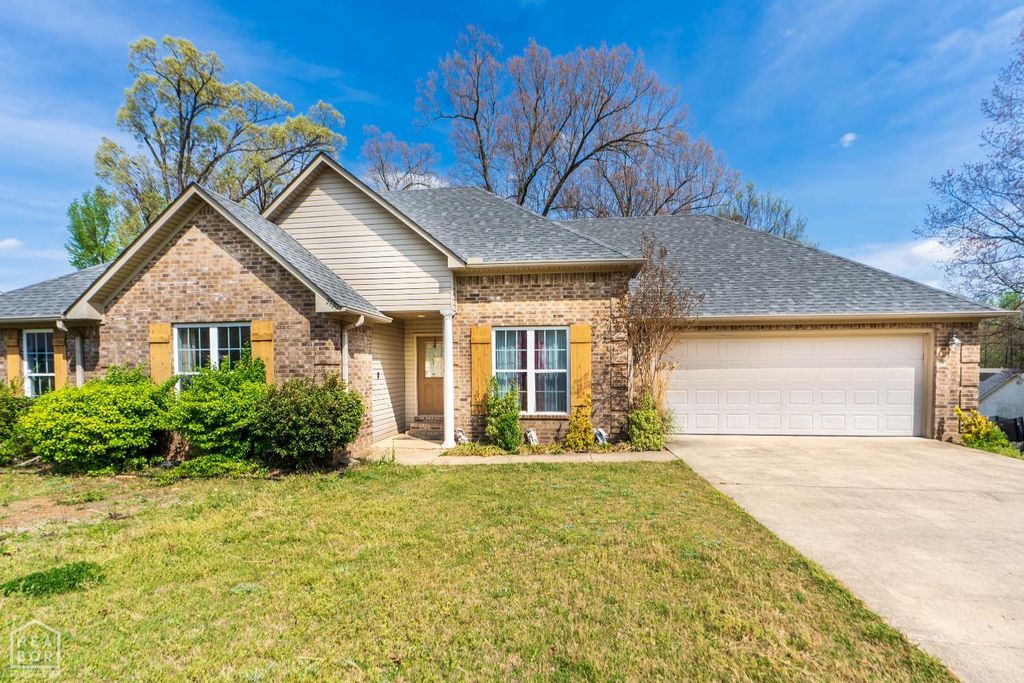 2720 Keystone Drive, Jonesboro, AR 72401