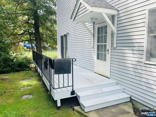 50 Beverly Court, Fair Lawn, NJ 07410