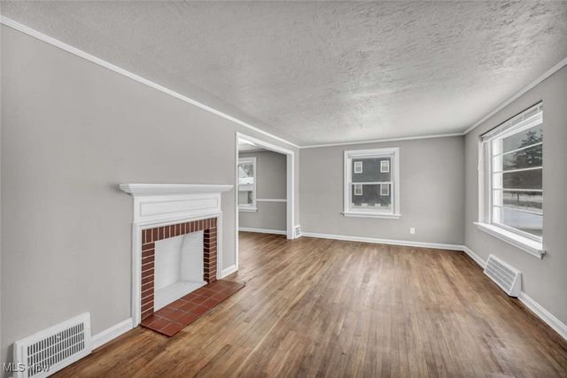 610 E 266th Street, Euclid, OH 44132