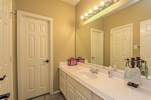1914 Sand Hollow Lane, Katy, TX 77450