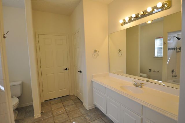 1914 Sand Hollow Lane, Katy, TX 77450