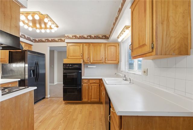 361 Cardigan Road, Centerville, OH 45459