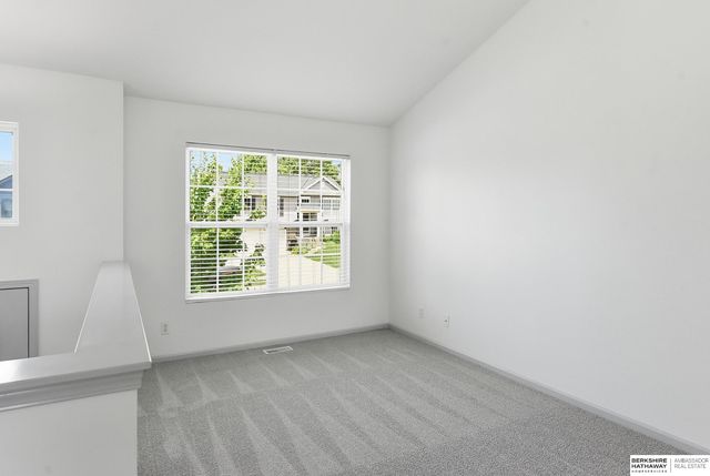 19373 U Street, Omaha, NE 68135