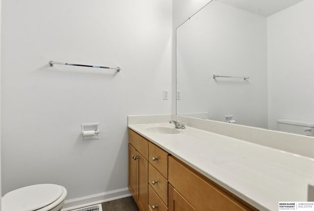 19373 U Street, Omaha, NE 68135