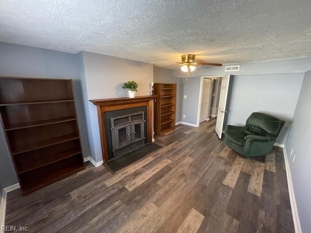 892 Garrow RD, Newport News, VA 23608