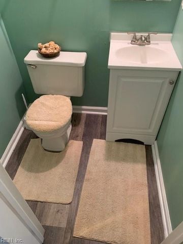 892 Garrow RD, Newport News, VA 23608