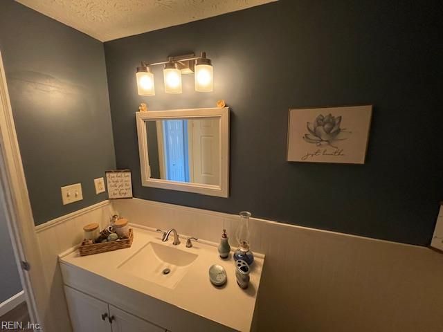 892 Garrow RD, Newport News, VA 23608