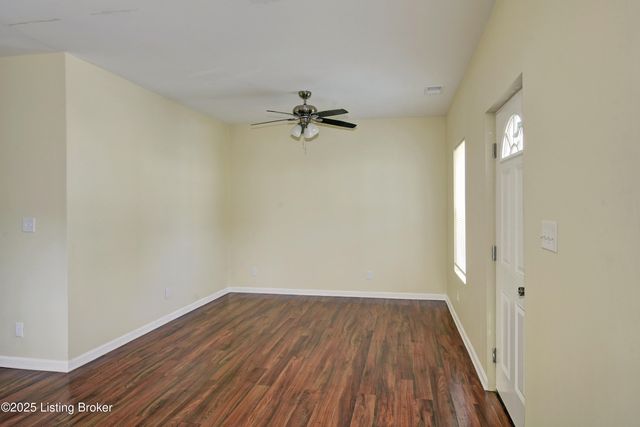 4202 Fordson Way, Louisville, KY 40211