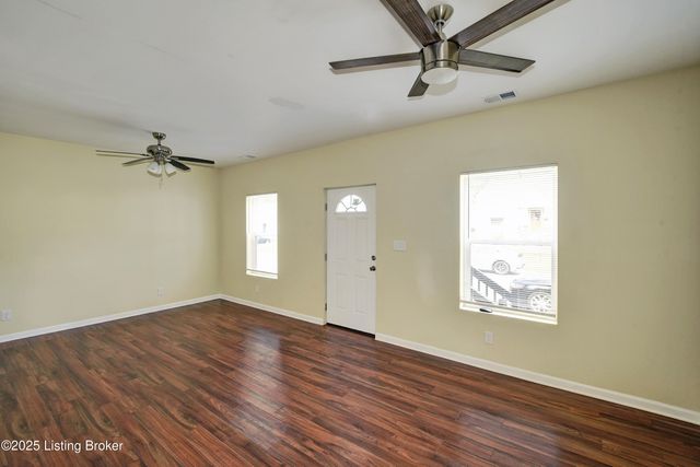 4202 Fordson Way, Louisville, KY 40211