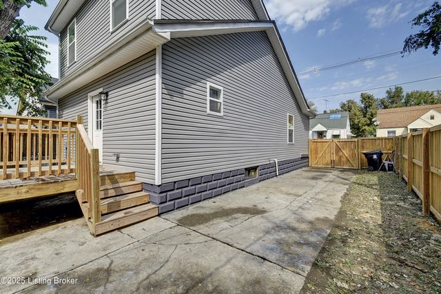 4202 Fordson Way, Louisville, KY 40211