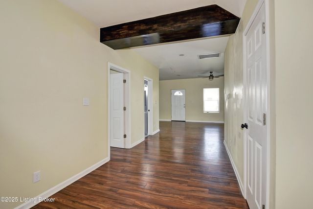 4202 Fordson Way, Louisville, KY 40211