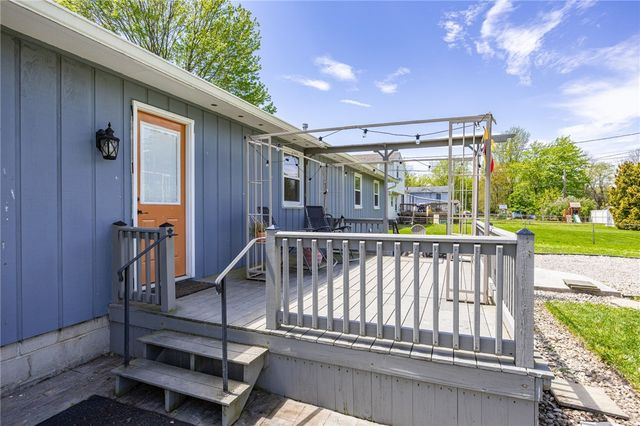 82 Doerun Drive, Greece, NY 14626