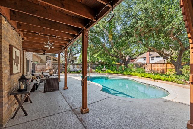 19810 Sunbridge Lane, Houston, TX 77094