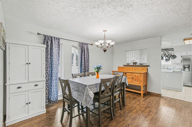 2421 Parkwood Drive, Grand Prairie, TX 75050