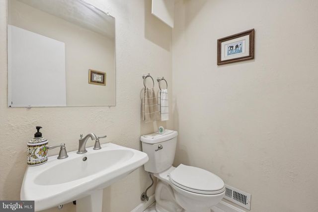 28 CLIFF ROAD, Front Royal, VA 22630