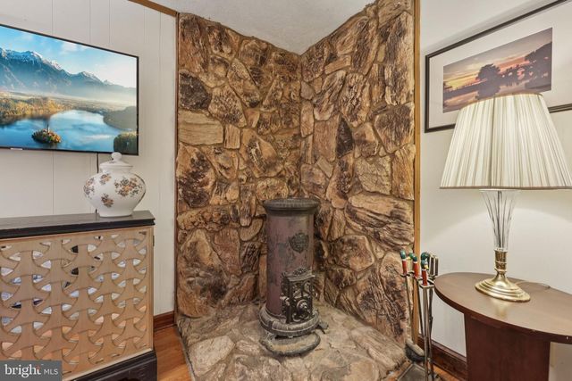 28 CLIFF ROAD, Front Royal, VA 22630