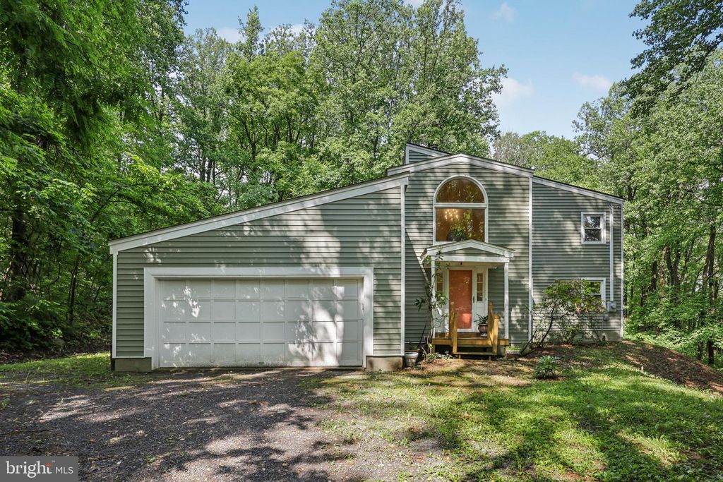 28 CLIFF ROAD, Front Royal, VA 22630