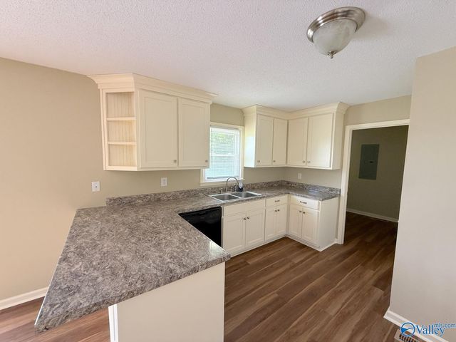 315 Monroe Nunley Road, Hazel Green, AL 35750