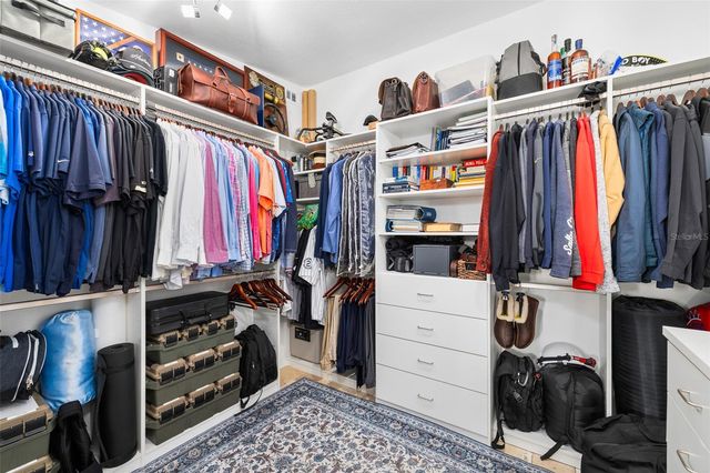 1567 DELAWARE AVENUE NE, St Petersburg, FL 33703