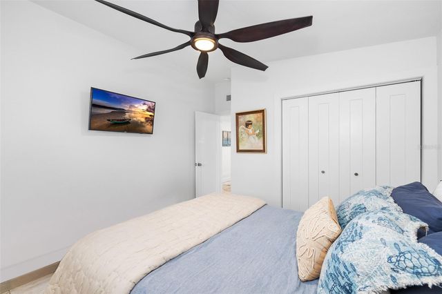 1567 DELAWARE AVENUE NE, St Petersburg, FL 33703