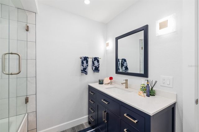 1567 DELAWARE AVENUE NE, St Petersburg, FL 33703