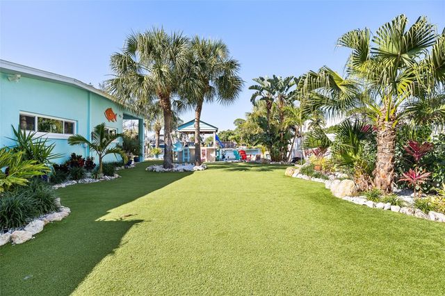 1567 DELAWARE AVENUE NE, St Petersburg, FL 33703