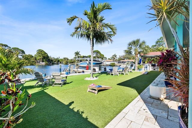 1567 DELAWARE AVENUE NE, St Petersburg, FL 33703