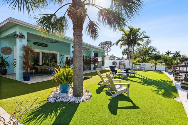 1567 DELAWARE AVENUE NE, St Petersburg, FL 33703