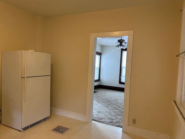 408 N West Avenue, Freeport, IL 61032