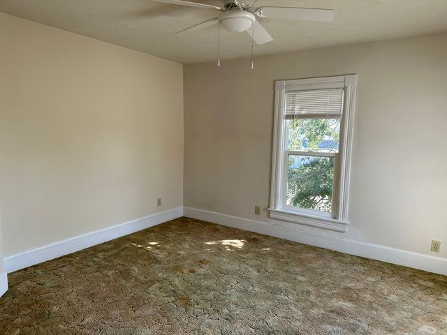 408 N West Avenue, Freeport, IL 61032