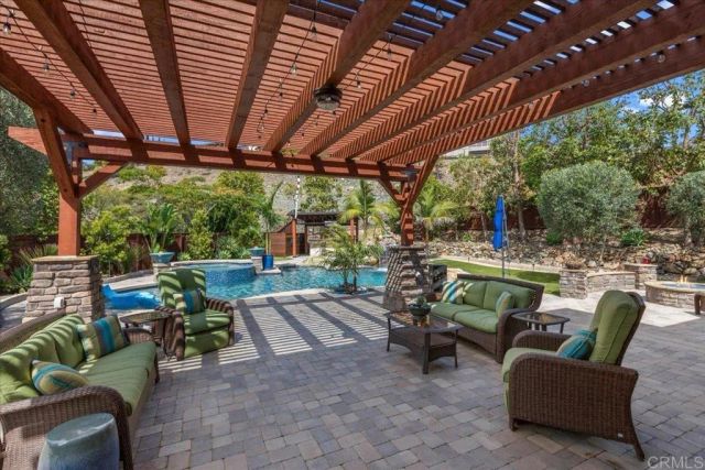 1102 Vega Way, San Marcos, CA 92078