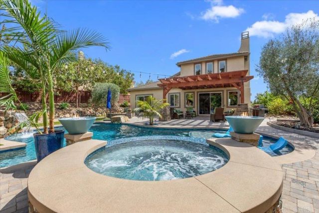 1102 Vega Way, San Marcos, CA 92078