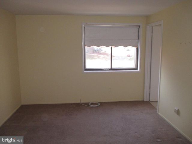 19601 SPARR SPRING RD, Gaithersburg, MD 20886