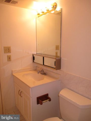 19601 SPARR SPRING RD, Gaithersburg, MD 20886