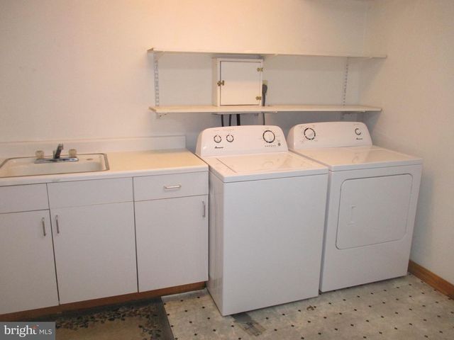 19601 SPARR SPRING RD, Gaithersburg, MD 20886