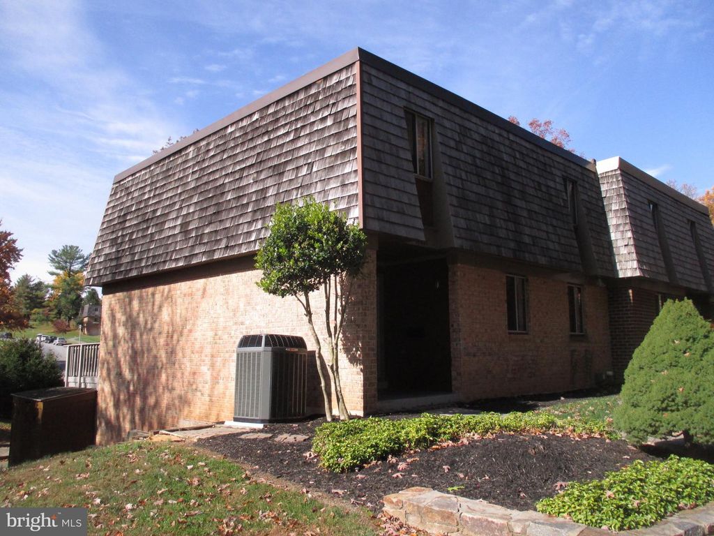 19601 SPARR SPRING RD, Gaithersburg, MD 20886