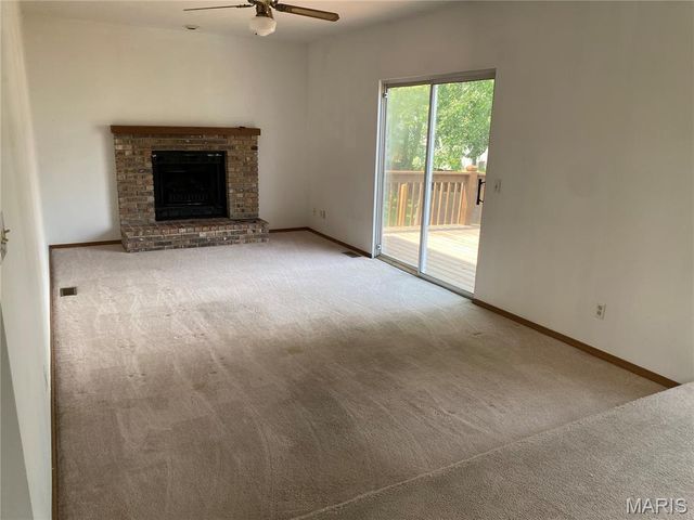 747 Estes Park Drive, St Peters, MO 63376