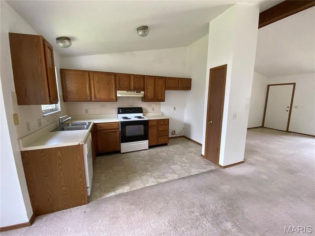 747 Estes Park Drive, St Peters, MO 63376