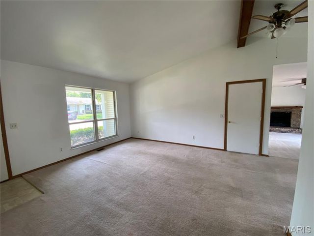747 Estes Park Drive, St Peters, MO 63376
