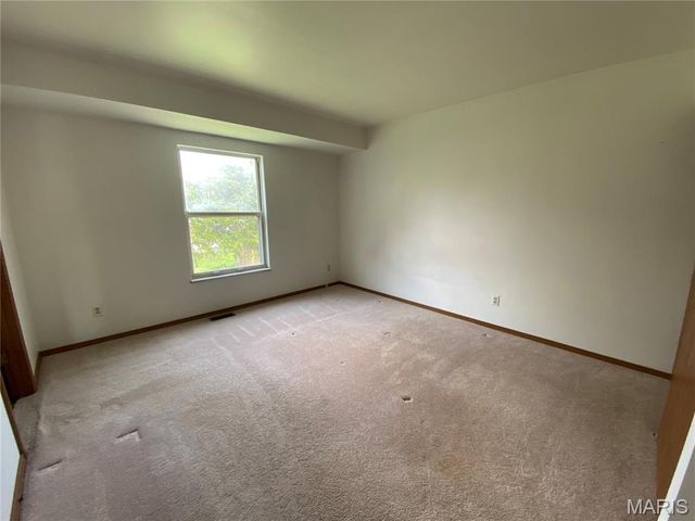 747 Estes Park Drive, St Peters, MO 63376