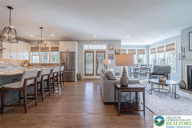 4475 Stonebridge Drive, Upper Saucon Twp, PA 18015