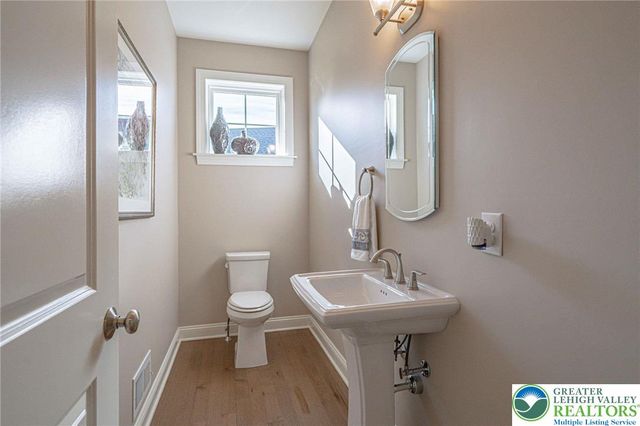 4475 Stonebridge Drive, Upper Saucon Twp, PA 18015