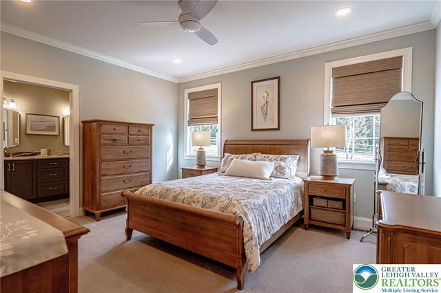 4475 Stonebridge Drive, Upper Saucon Twp, PA 18015
